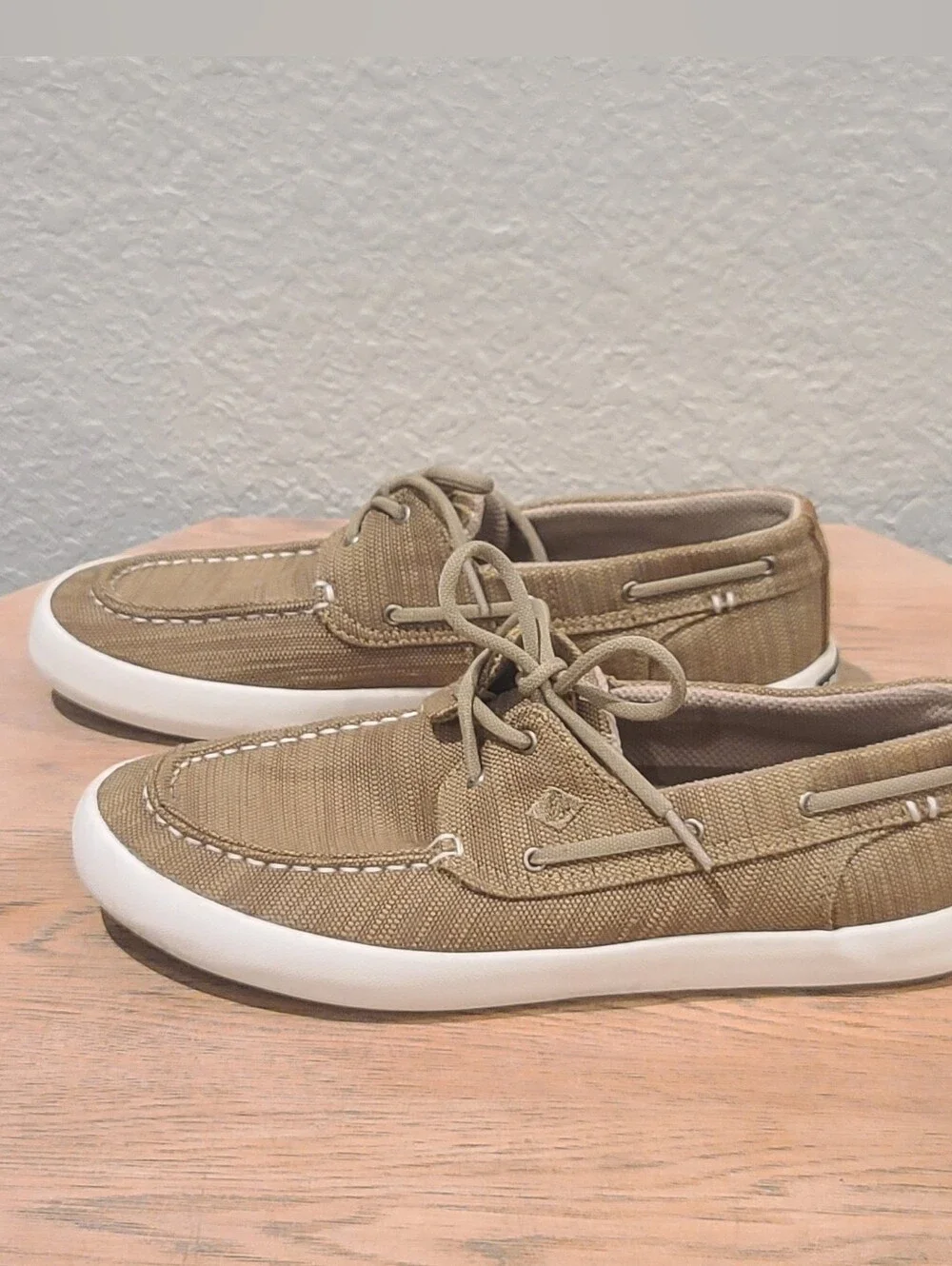 Sperry Top Sider Men 9M Khaki Canvas 2-Eyelet Oxfords Deck Boat Men Shoes
